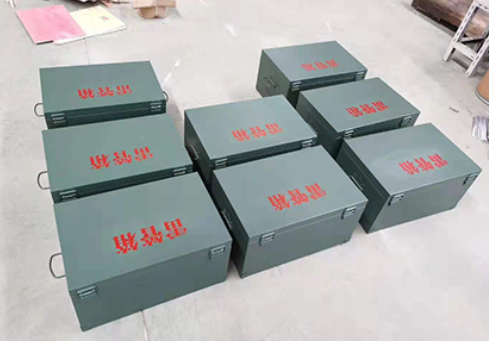 果洛炸药箱和雷管箱一般是怎么存放的？